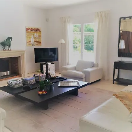 Luxueuse Avec Piscine Sur Les Hauts De *