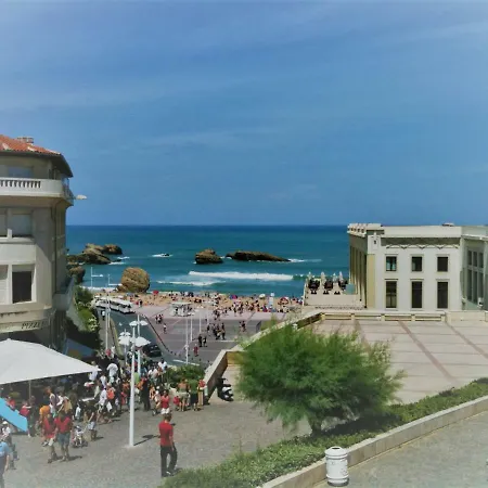 Вилла Luxueuse Avec Piscine Sur Les Hauts De Биарриц