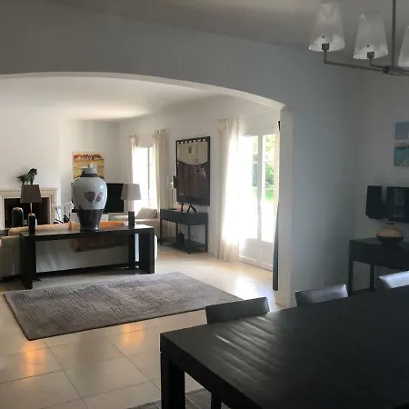 Вилла Luxueuse Avec Piscine Sur Les Hauts De Биарриц
