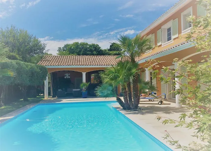 Luxueuse Avec Piscine Sur Les Hauts De Villa Biarriz
