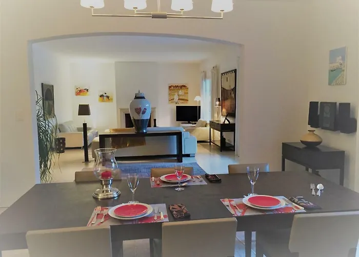 Villa Luxueuse Avec Piscine Sur Les Hauts De